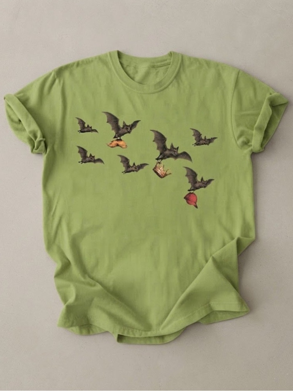 Flying Bats Crown Graphic Print Nature Wildlife Gildan T-Shirt